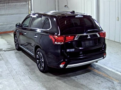 MITSUBISHI OUTLANDER PHEV