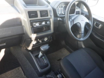 MITSUBISHI PAJERO MINI