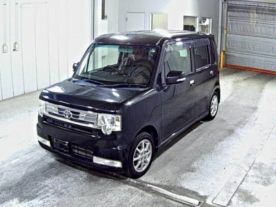 TOYOTA PIXIS SPACE
