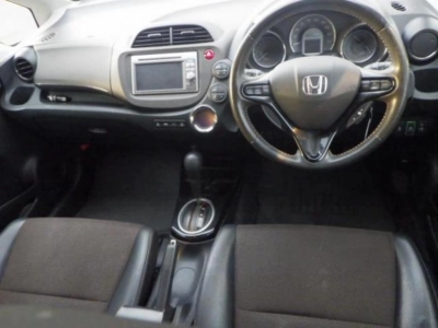 HONDA FIT SHUTTLE HYBRID