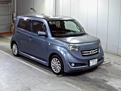TOYOTA BB