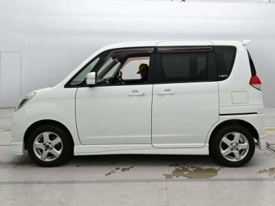 MITSUBISHI DELICA D:2
