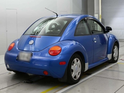 VOLKSWAGEN NEW BEETLE