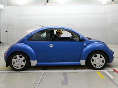 VOLKSWAGEN NEW BEETLE
