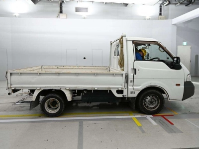 NISSAN VANETTE TRUCK