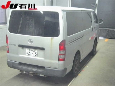 TOYOTA REGIUS VAN