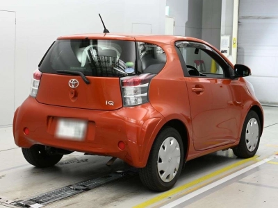 TOYOTA IQ