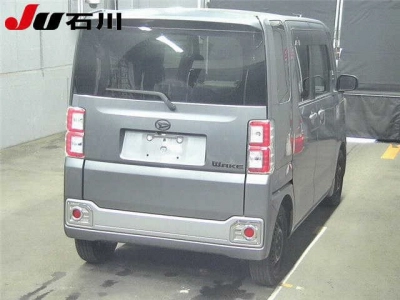 DAIHATSU WAKE