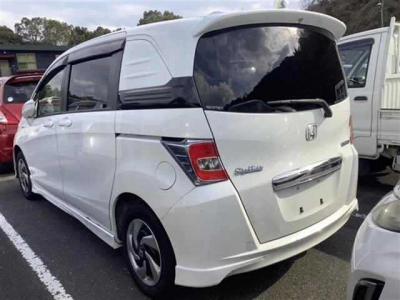 HONDA FREED SPIKE