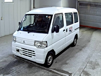 MITSUBISHI MINICAB