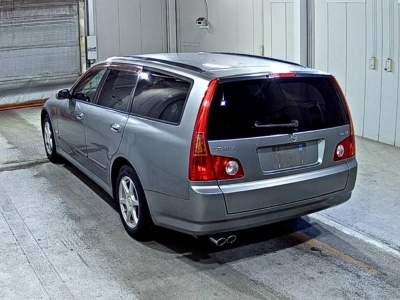 NISSAN STAGEA