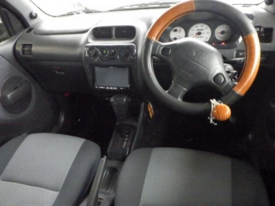 DAIHATSU TERIOS KID