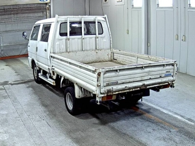 MAZDA BONGO BRAWNY TRUCK