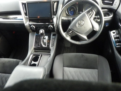 TOYOTA ALPHARD HYBRID