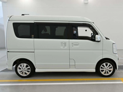 NISSAN NV100 CLIPPER RIO