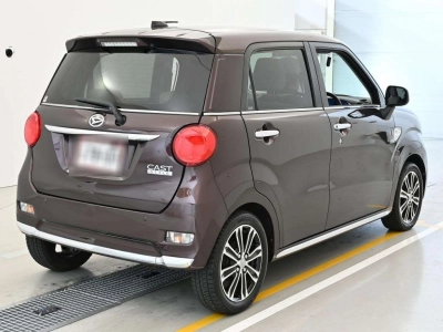 DAIHATSU CAST