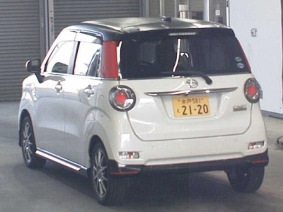 DAIHATSU CAST