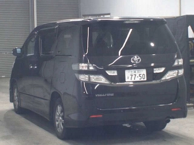 TOYOTA VELLFIRE