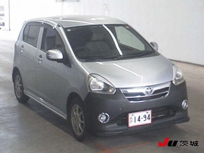 TOYOTA PIXIS EPOCH
