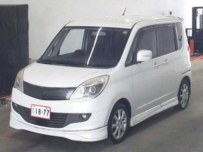 MITSUBISHI DELICA D:2