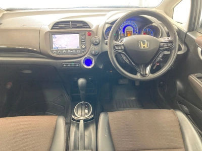 HONDA FIT SHUTTLE HYBRID