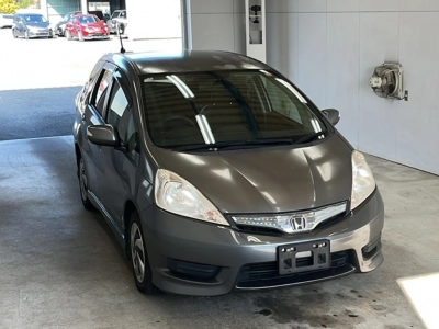 HONDA FIT SHUTTLE HYBRID