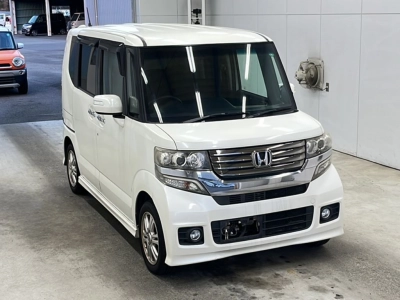 HONDA N BOX CUSTOM