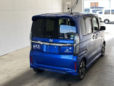 HONDA N BOX CUSTOM