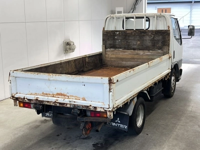 MITSUBISHI CANTER