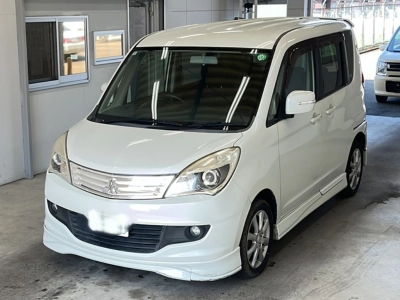 MITSUBISHI DELICA D:2