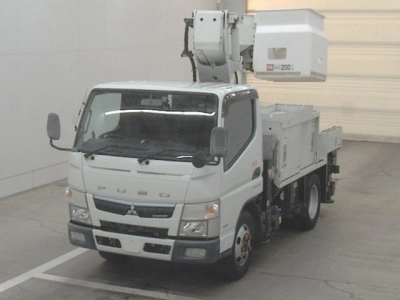 MITSUBISHI CANTER