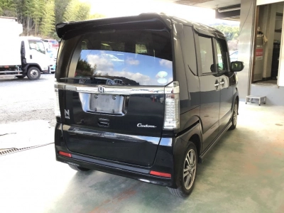HONDA N BOX CUSTOM