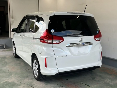 HONDA FREED+