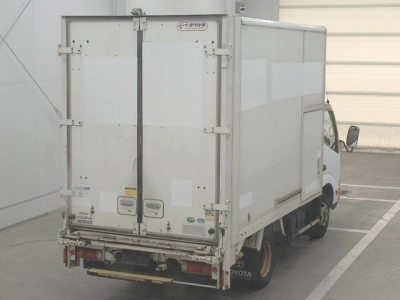 TOYOTA DYNA