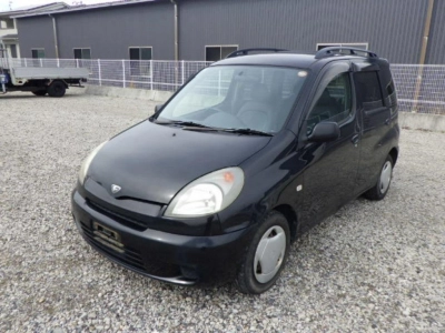 TOYOTA FUN CARGO