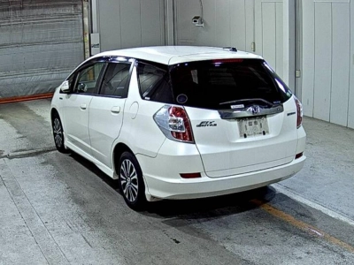 HONDA FIT SHUTTLE HYBRID