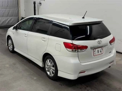 TOYOTA WISH