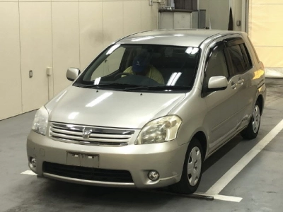 TOYOTA RAUM