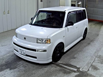TOYOTA BB
