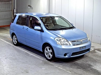 TOYOTA RAUM