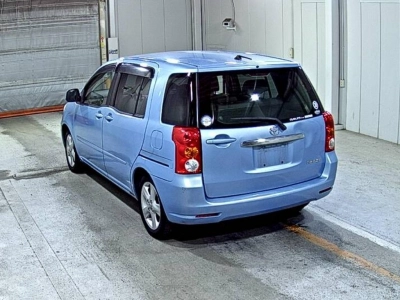TOYOTA RAUM