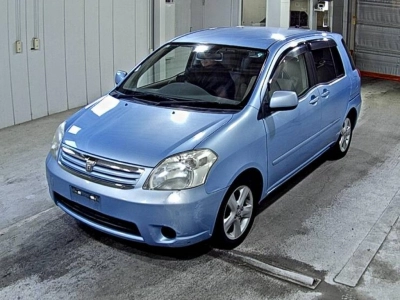TOYOTA RAUM