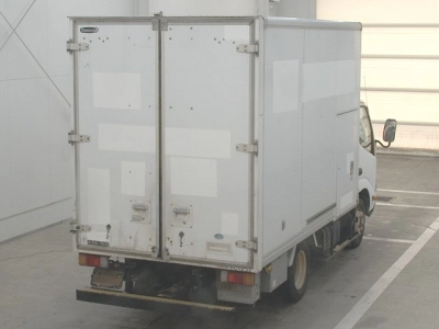 TOYOTA DYNA
