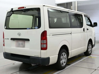 TOYOTA REGIUS VAN