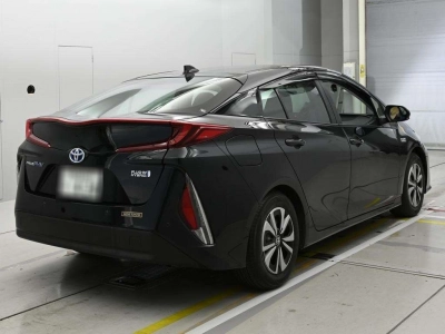 TOYOTA PRIUS PHV