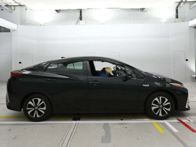 TOYOTA PRIUS PHV