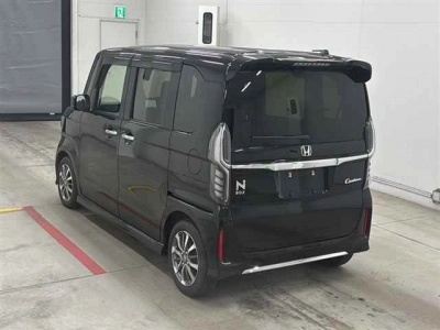 HONDA N BOX CUSTOM