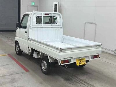 NISSAN CLIPPER TRUCK