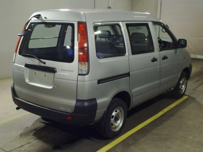 TOYOTA TOWN ACE VAN
