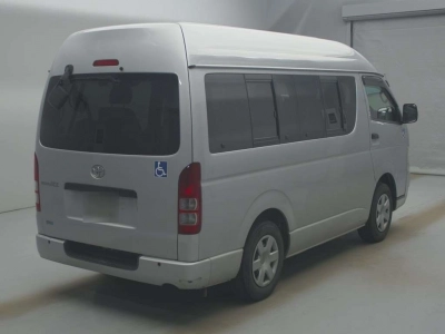 TOYOTA REGIUS VAN